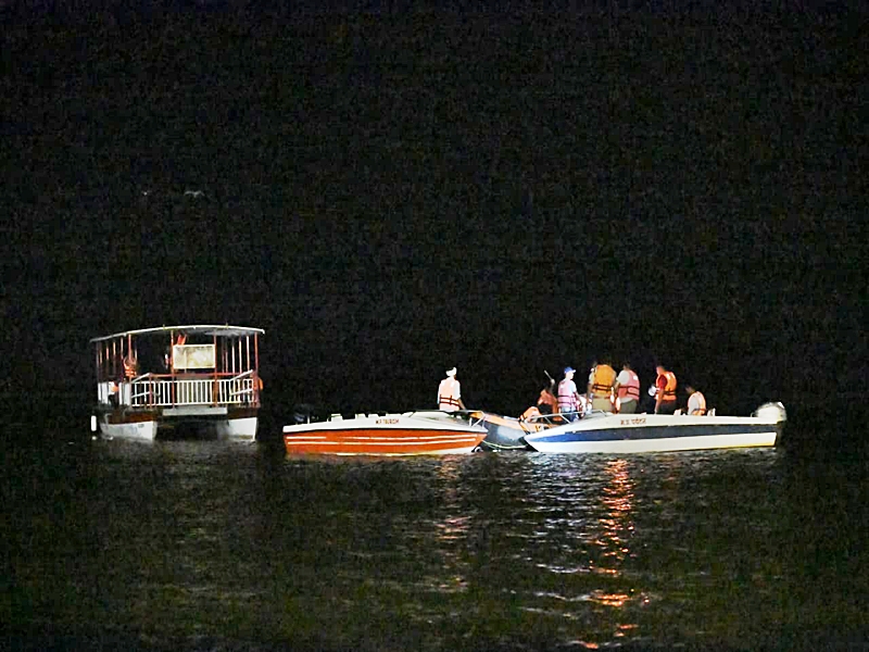 MP boat capsize rescue operation near Bargi dam MP boat capsize rescue operation near Bargi dam