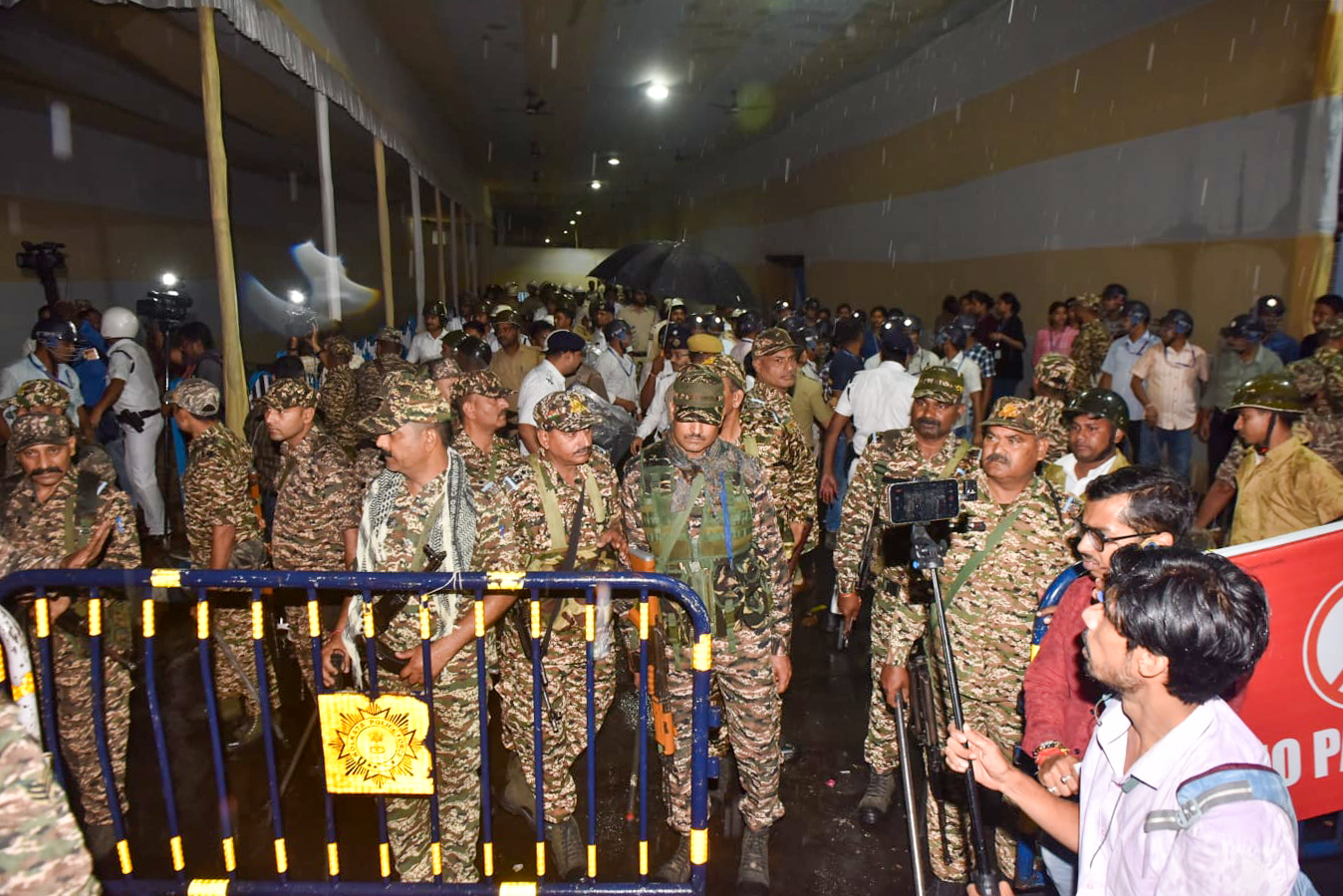 Bengal post-poll violence monitored by Election Commission Bengal post-poll violence monitored by Election Commission