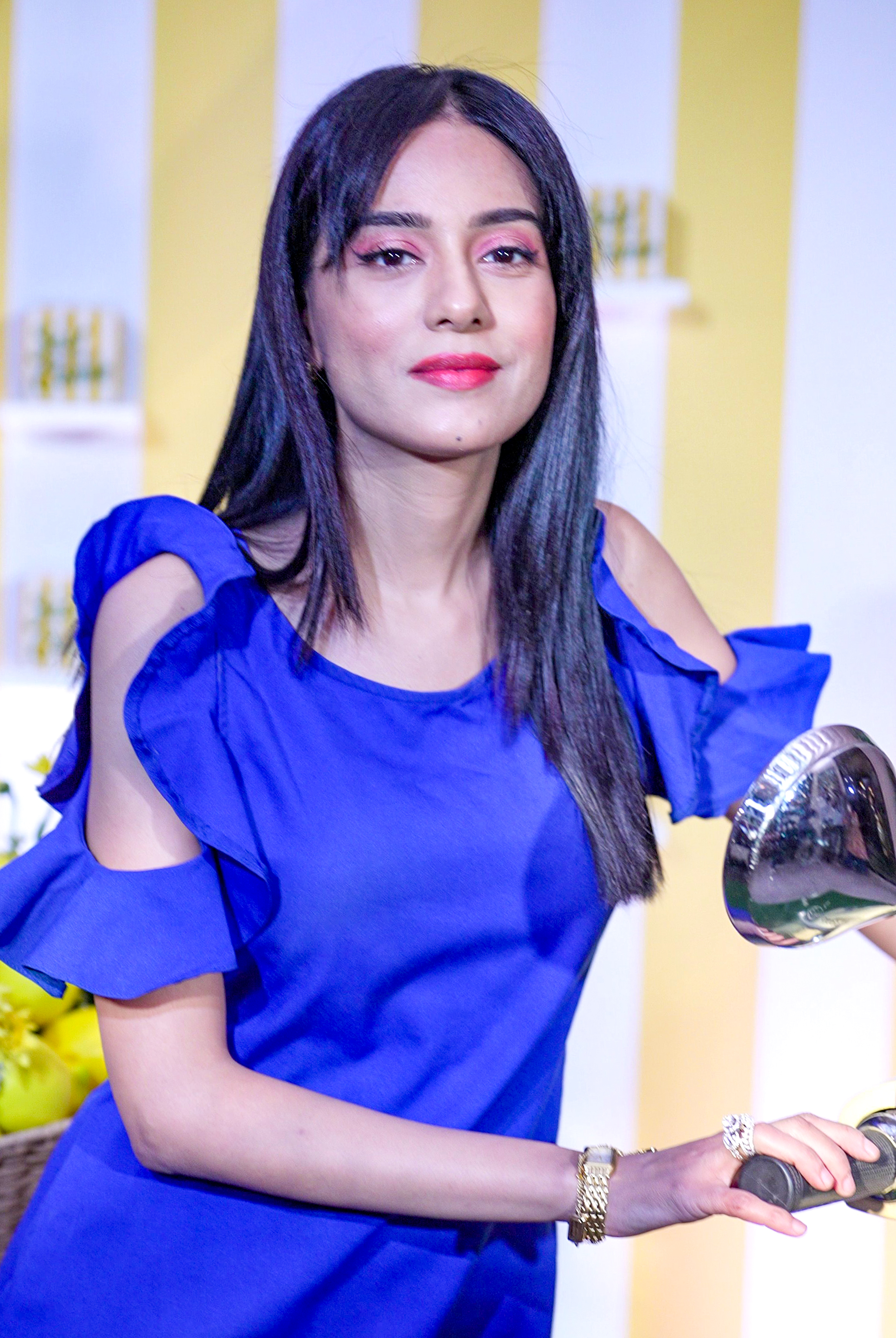 Amrita Rao discussing motherhood and time management at an event Amrita Rao discussing motherhood and time management at an event