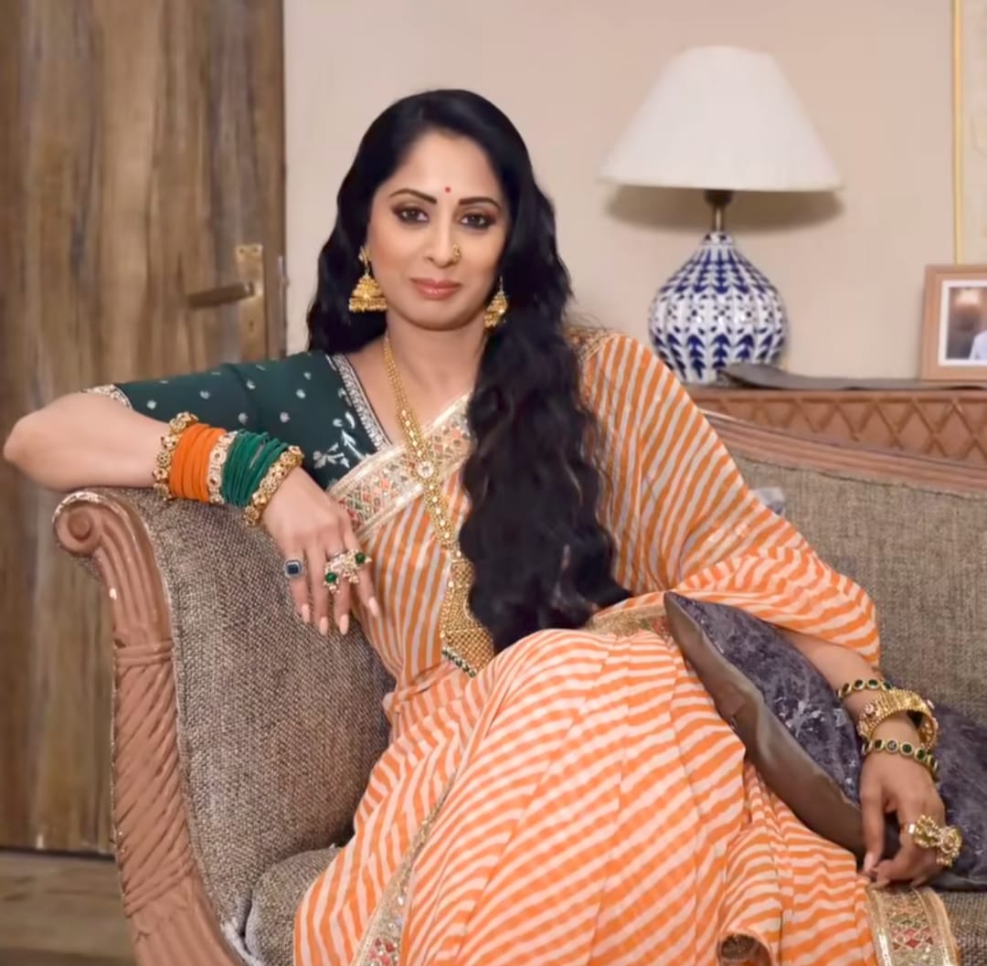 Sangita Ghosh holding her baby girl Devi for the first time Sangita Ghosh holding her baby girl Devi for the first time