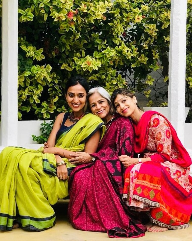 Vivek Oberoi Mother's Day tribute to his mother and wife Vivek Oberoi Mother's Day tribute to his mother and wife