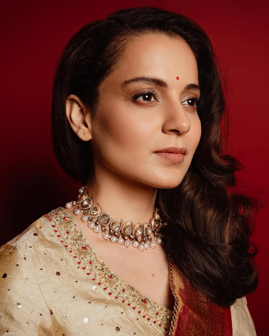 Kangana Ranaut hitting back at trolls for Aishwarya Rai's Cannes looks Kangana Ranaut hitting back at trolls for Aishwarya Rai's Cannes looks