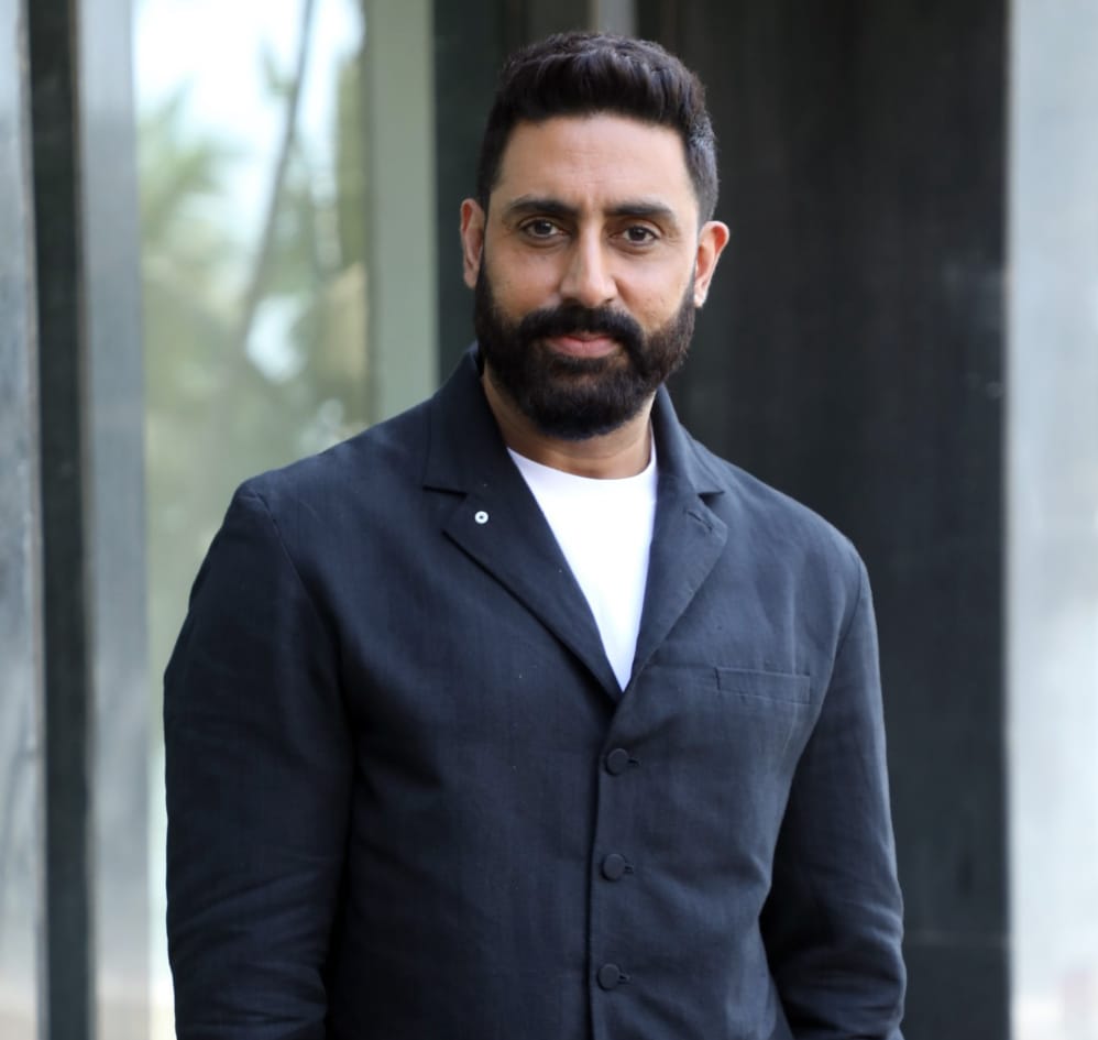 Abhishek Bachchan and Aishwarya Rai in an interview with Oprah Winfrey discussing living with parents Abhishek Bachchan and Aishwarya Rai in an interview with Oprah Winfrey discussing living with parents