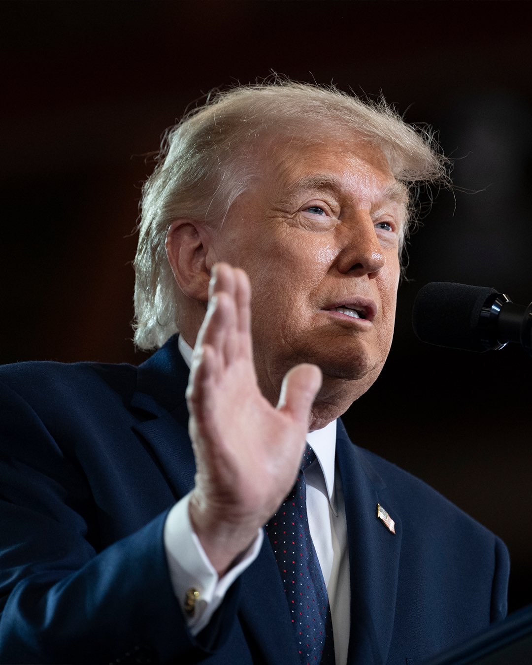 Trump discusses Iran talks negotiations and contrasts with Obama deal Trump discusses Iran talks negotiations and contrasts with Obama deal