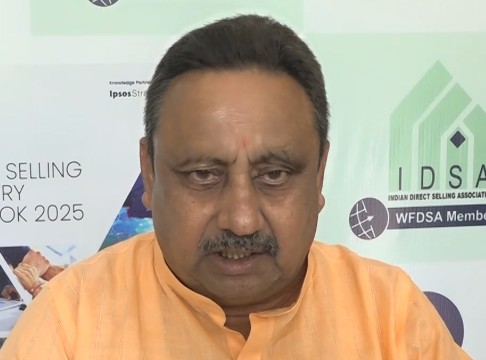 Vande Mataram in Bengal madrasas mandatory prayer assembly Vande Mataram in Bengal madrasas mandatory prayer assembly