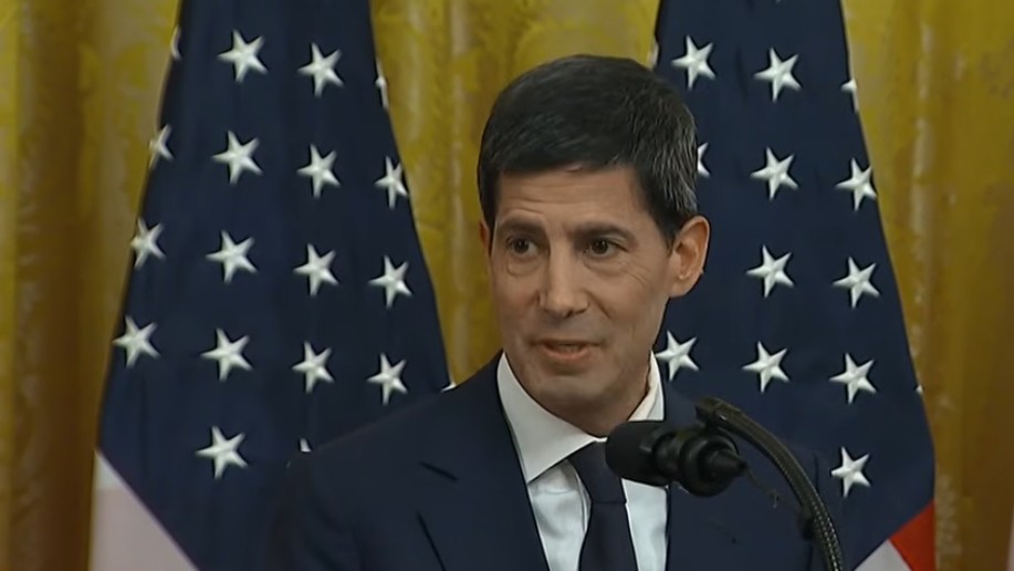Kevin Warsh taking oath as Federal Reserve chair at White House ceremony Kevin Warsh taking oath as Federal Reserve chair at White House ceremony