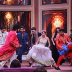 Neil Bhatt and Shambhavi Singh performing Mere Mehboob Mere Sanam on stage Neil Bhatt and Shambhavi Singh performing Mere Mehboob Mere Sanam on stage