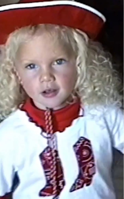 Taylor Swift as a child dressed as Toy Story character Jessie Taylor Swift as a child dressed as Toy Story character Jessie