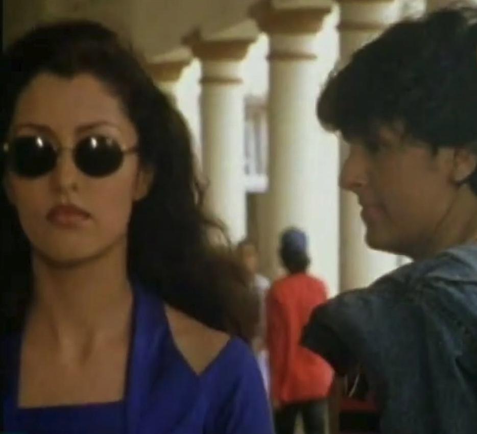 Sonu Nigam in his 1997 music video Sapne Ki Baat Main Bataoon featuring Aditi Govitrikar Sonu Nigam in his 1997 music video Sapne Ki Baat Main Bataoon featuring Aditi Govitrikar