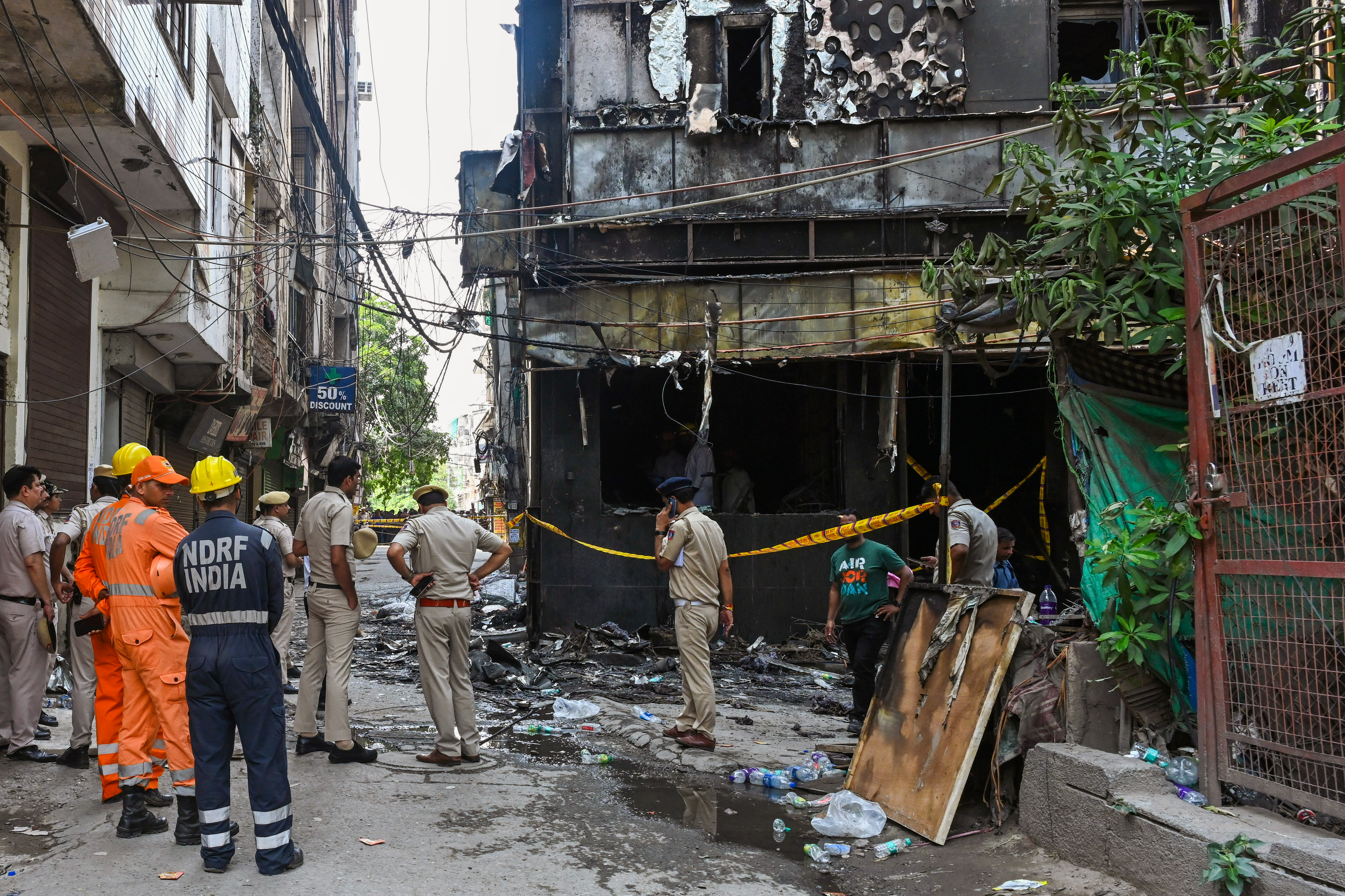 Malviya Nagar fire tragedy at guest house in Hauz Rani Malviya Nagar fire tragedy at guest house in Hauz Rani