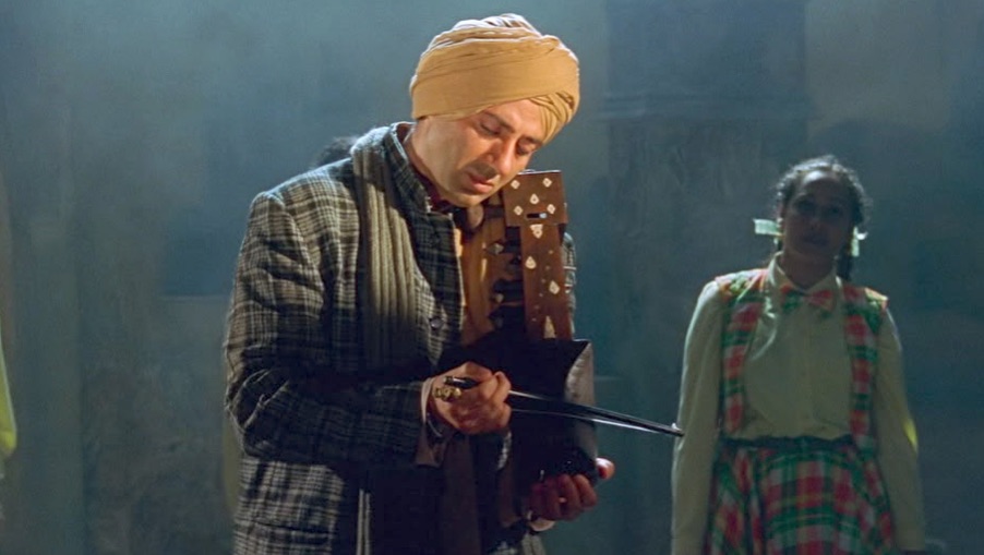Sunny Deol celebrating 25 years of Gadar with fans on social media Sunny Deol celebrating 25 years of Gadar with fans on social media