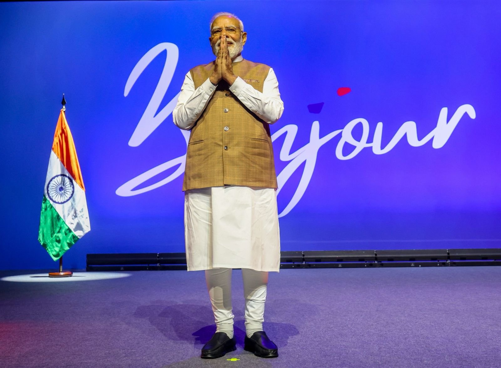 Indian diaspora in Paris cheering PM Modi at community event Indian diaspora in Paris cheering PM Modi at community event