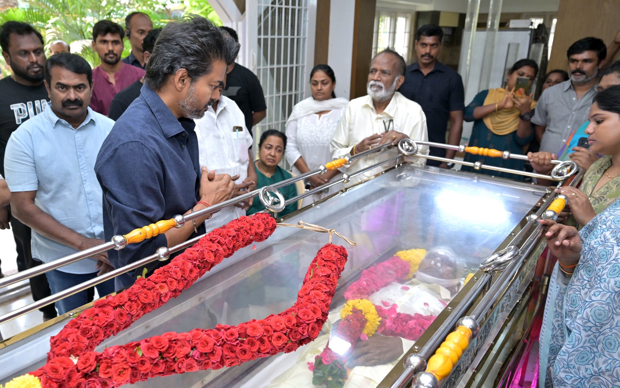 Tamil Nadu Chief Minister Vijay paying tribute to filmmaker Bharathiraja Tamil Nadu Chief Minister Vijay paying tribute to filmmaker Bharathiraja