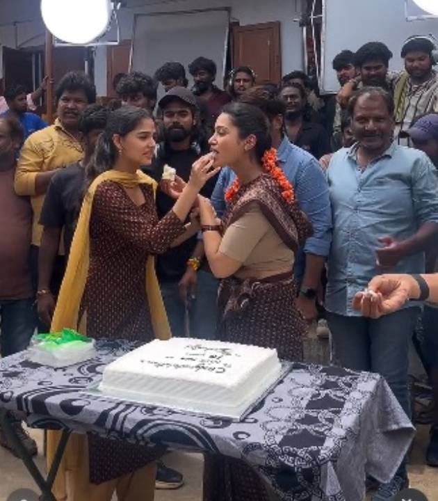 Mega158 cake cutting ceremony with Nivetha Pethuraj, Anaswara Rajan, and team Mega158 cake cutting ceremony with Nivetha Pethuraj, Anaswara Rajan, and team