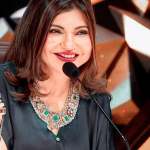 Alka Yagnik receiving Padma Bhushan award with Shaan's support for her comeback Alka Yagnik receiving Padma Bhushan award with Shaan's support for her comeback
