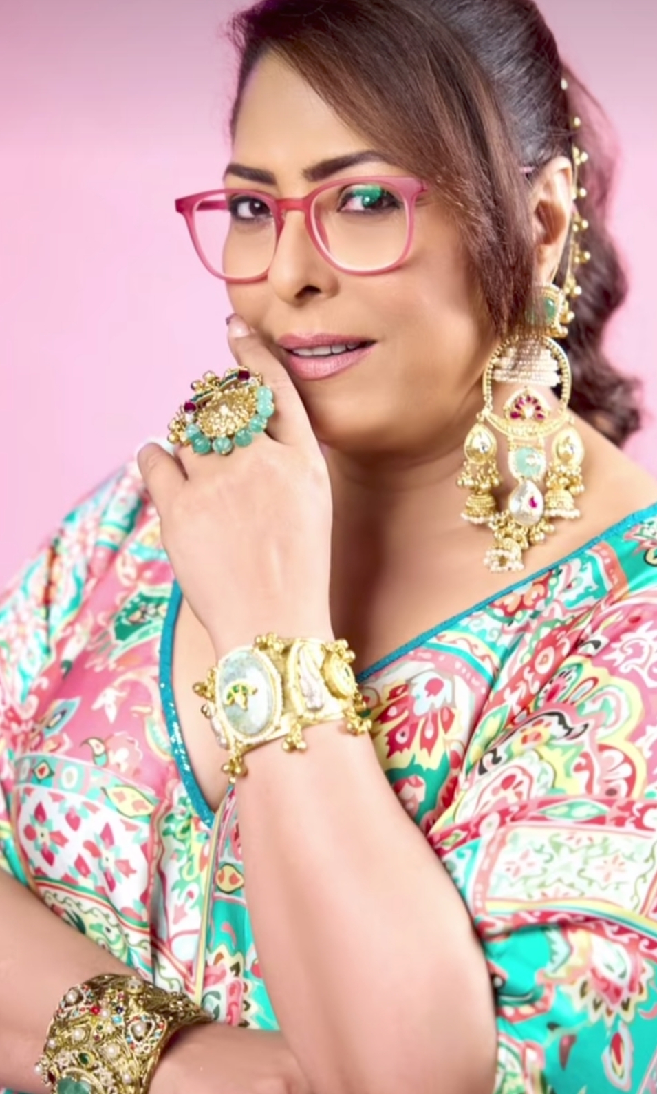 Geeta Kapur dancing for money and career in entertainment industry Geeta Kapur dancing for money and career in entertainment industry