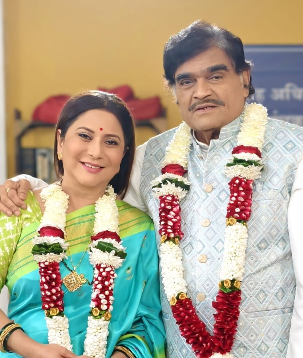 Ashok Saraf and Nivedita exchanging garlands on 37th wedding anniversary Ashok Saraf and Nivedita exchanging garlands on 37th wedding anniversary