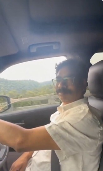 Hemant Soren driving during monsoon drive to Jonha Falls in Jharkhand Hemant Soren driving during monsoon drive to Jonha Falls in Jharkhand