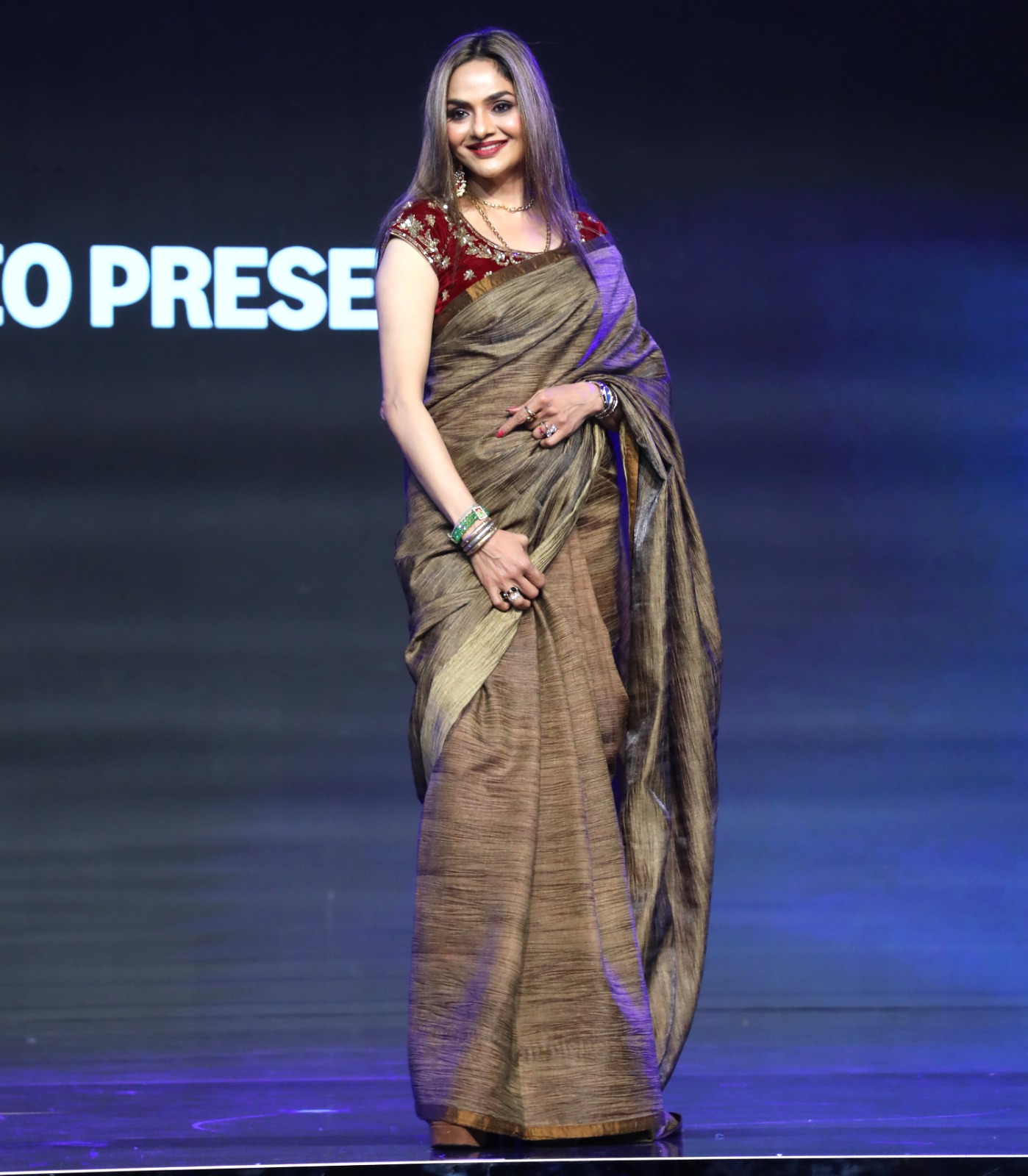 Madhoo shares how Kimi Katkar replaced her in a film and why that anger led to her success Madhoo shares how Kimi Katkar replaced her in a film and why that anger led to her success