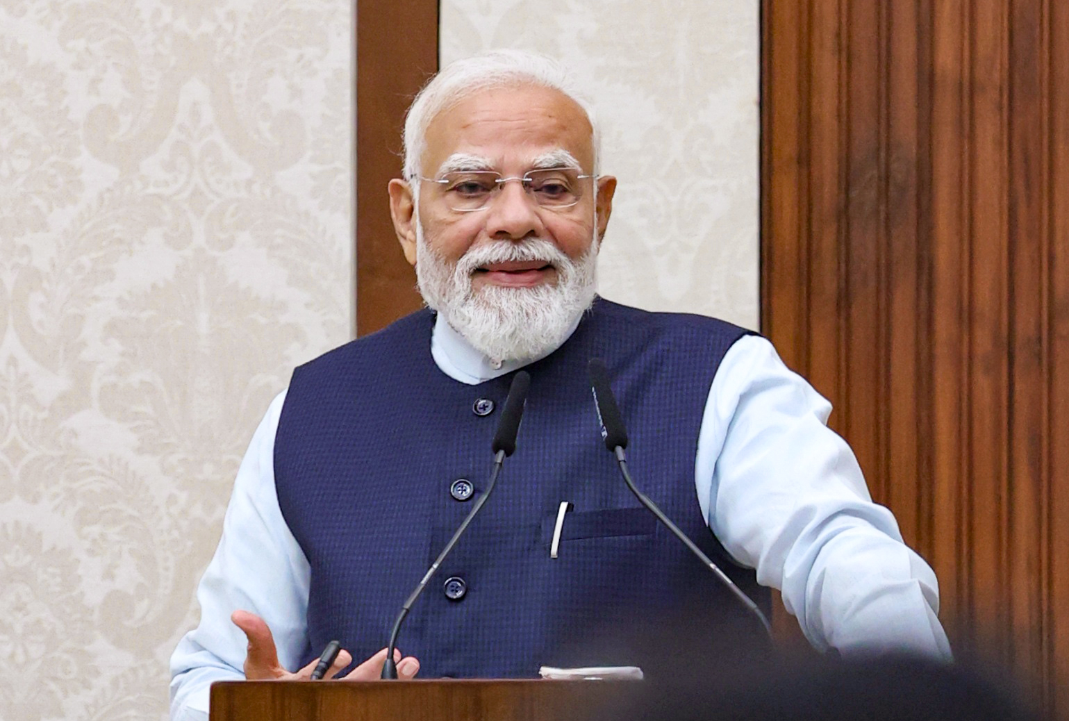PM Modi congratulates Armenian PM Pashinyan on election victory PM Modi congratulates Armenian PM Pashinyan on election victory