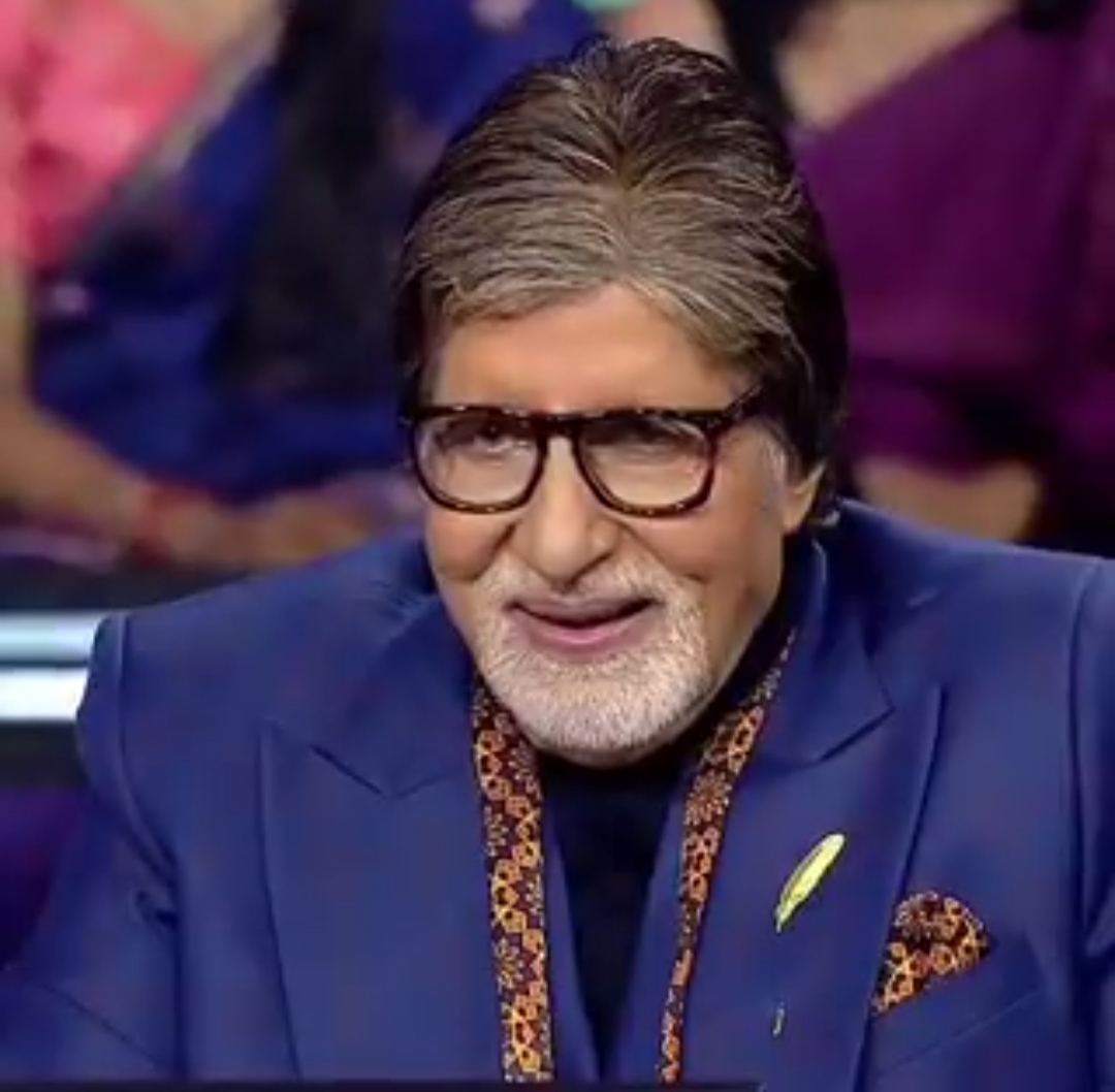 Amitabh Bachchan shooting with high fever in extreme heat during Uunchai Amitabh Bachchan shooting with high fever in extreme heat during Uunchai