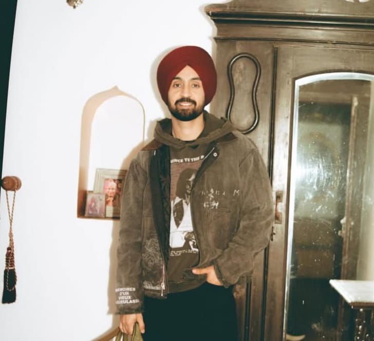 Diljit Dosanjh discussing Satluj challenges while shooting Diljit Dosanjh discussing Satluj challenges while shooting