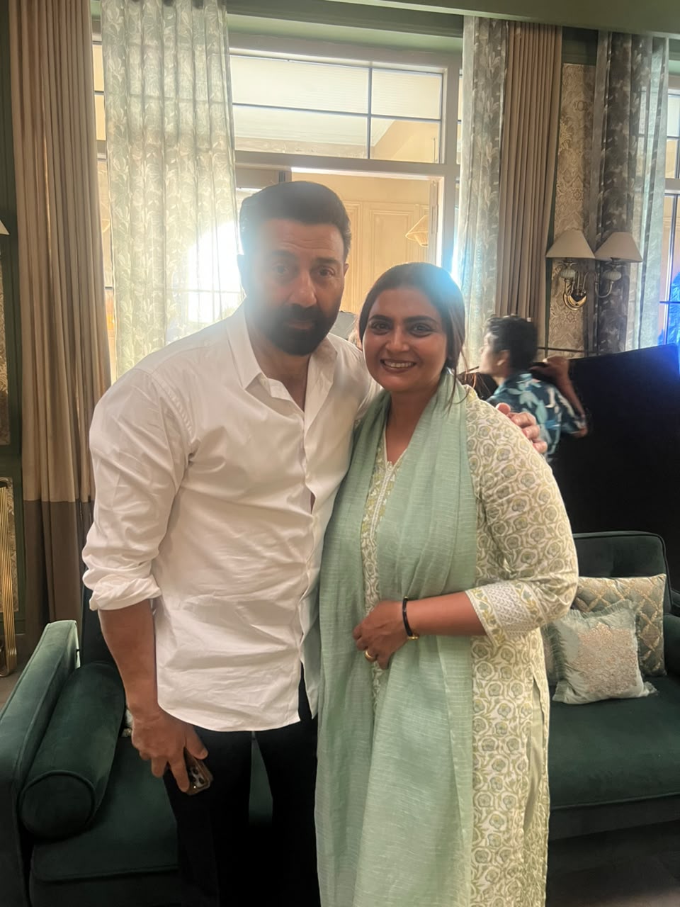 Jyoti Mukerji in Ikka with Sunny Deol and Akshaye Khanna Jyoti Mukerji in Ikka with Sunny Deol and Akshaye Khanna