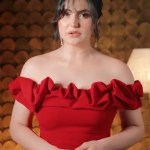 Zareen Khan schools paparazzi at event Zareen Khan schools paparazzi at event