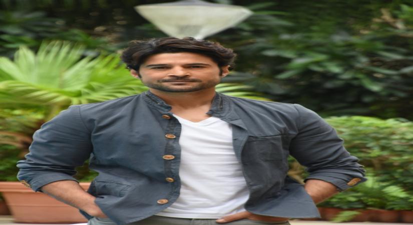 Rajeev Khandelwal recalling father heart attack traumatic moment on show Rajeev Khandelwal recalling father heart attack traumatic moment on show