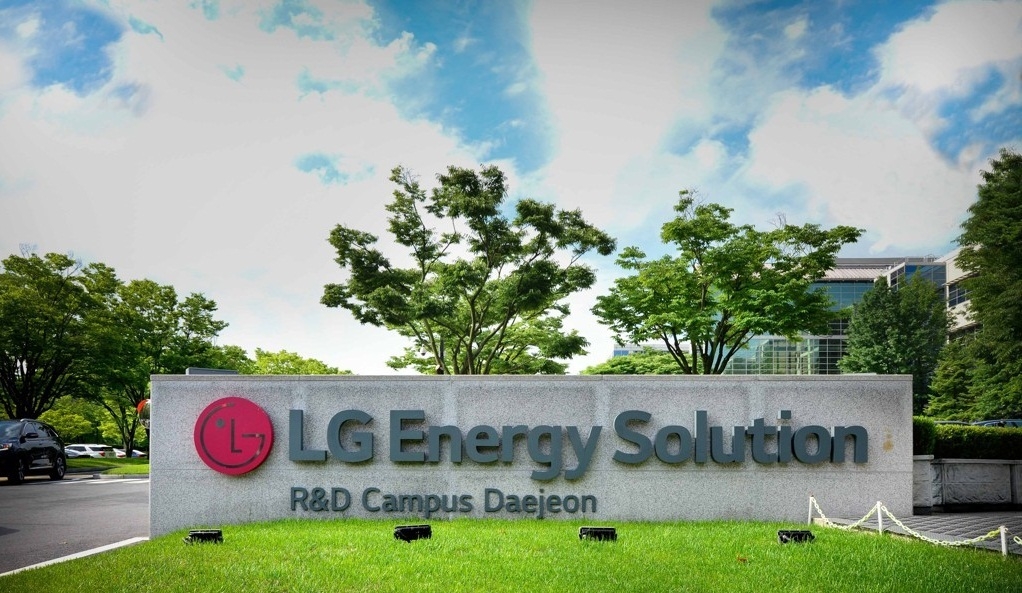 Tesla and LG Energy Solution battery manufacturing facility rendering Tesla and LG Energy Solution battery manufacturing facility rendering