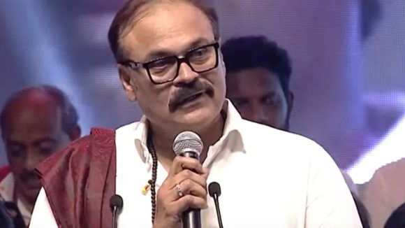 నాగబాబుకు షాక్: మహిళల ఆగ్రహం, జనసేన నుండి సస్పెన్షన్ డిమాండ్! నాగబాబుకు షాక్: మహిళల ఆగ్రహం, జనసేన నుండి సస్పెన్షన్ డిమాండ్!