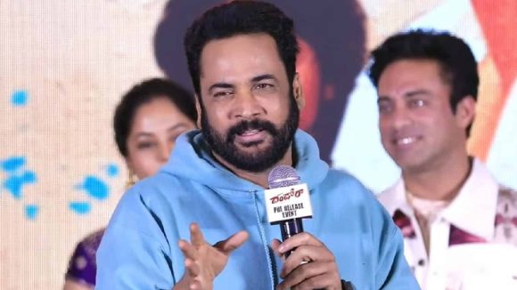 హీరోయిన్ల బట్టలపై వ్యాఖ్యలు: శివాజీకి స్టార్ హీరోయిన్ల స్ట్రాంగ్ కౌంటర్! క్షమాపణతో ముగిసిన వివాదం? హీరోయిన్ల బట్టలపై వ్యాఖ్యలు: శివాజీకి స్టార్ హీరోయిన్ల స్ట్రాంగ్ కౌంటర్! క్షమాపణతో ముగిసిన వివాదం?
