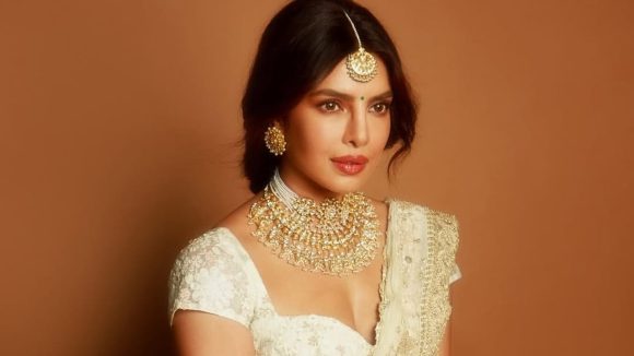 Priyanka Chopra: గ్లోబల్ స్టార్ ట్యాగ్ వెనుక ఎన్నో త్యాగాలు.. ప్రియాంక చోప్రా ఎమోషనల్! Priyanka Chopra: గ్లోబల్ స్టార్ ట్యాగ్ వెనుక ఎన్నో త్యాగాలు.. ప్రియాంక చోప్రా ఎమోషనల్!