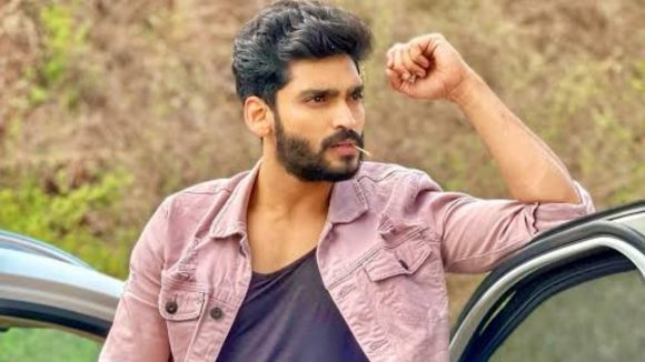 కులం చూసి దూరం చేశారు! 3 సినిమాలపై రవి కృష్ణ షాకింగ్ వ్యాఖ్యలు కులం చూసి దూరం చేశారు! 3 సినిమాలపై రవి కృష్ణ షాకింగ్ వ్యాఖ్యలు