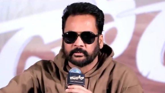 Actor Shivaji: టికెట్ల రేట్ల నియంత్రణ బాధ్యత ప్రభుత్వానిదే.. మరీ అంత ధరలు ఏంటండీ? Actor Shivaji: టికెట్ల రేట్ల నియంత్రణ బాధ్యత ప్రభుత్వానిదే.. మరీ అంత ధరలు ఏంటండీ?