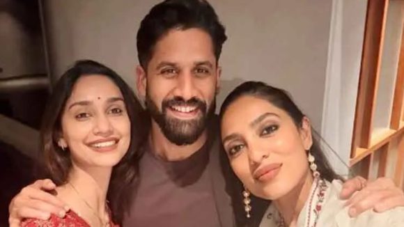 మాజీ భార్య సమంతతో నాగచైతన్య? శోభితతో కలిసి మరీ.. నిజం తెలిస్తే షాక్! మాజీ భార్య సమంతతో నాగచైతన్య? శోభితతో కలిసి మరీ.. నిజం తెలిస్తే షాక్!