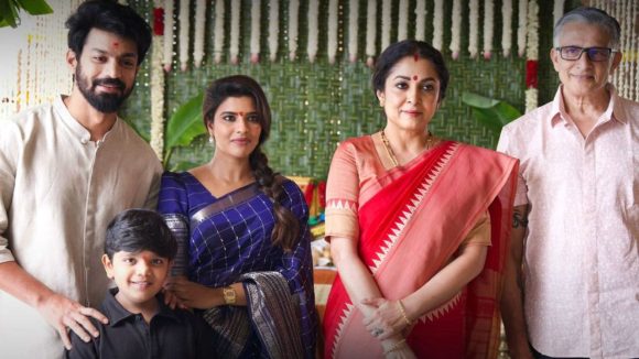 Pakashala Pantham : రమ్యకృష్ణ – ఐశ్వర్య రాజేష్ ‘పాకశాల పంతం’… పక్కా ఫ్యామిలీ ఎంటర్టైనర్ Pakashala Pantham : రమ్యకృష్ణ – ఐశ్వర్య రాజేష్ ‘పాకశాల పంతం’… పక్కా ఫ్యామిలీ ఎంటర్టైనర్