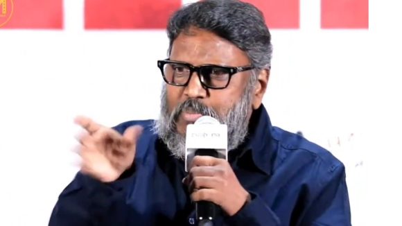 ఓటీటీపై గుణశేఖర్ సంచలన వ్యాఖ్యలు! సినిమా భవితవ్యం ప్రశ్నార్థకమేనా? ఓటీటీపై గుణశేఖర్ సంచలన వ్యాఖ్యలు! సినిమా భవితవ్యం ప్రశ్నార్థకమేనా?