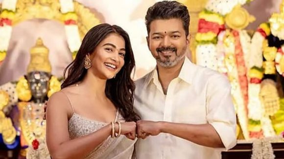జననాయగన్ లీక్ కలకలం: బుట్టబొమ్మ ఆగ్రహం! వేల మంది శ్రమ బూడిద పాలు కావొద్దని ఆవేదన! జననాయగన్ లీక్ కలకలం: బుట్టబొమ్మ ఆగ్రహం! వేల మంది శ్రమ బూడిద పాలు కావొద్దని ఆవేదన!