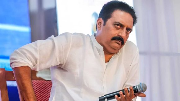 తల్లి అంత్యక్రియలపై ప్రకాష్ రాజ్ సంచలన వ్యాఖ్యలు! నెటిజన్లకు దిమ్మతిరిగే రిప్లై! తల్లి అంత్యక్రియలపై ప్రకాష్ రాజ్ సంచలన వ్యాఖ్యలు! నెటిజన్లకు దిమ్మతిరిగే రిప్లై!