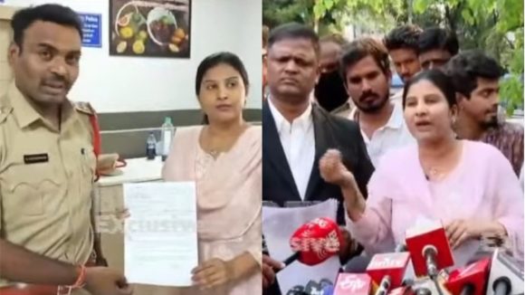మంగ్లీ కన్నీటి పర్యంతం! నా జీవితంలో ఇది శాపం అనుకోలేదు! అసలేం జరిగింది? మంగ్లీ కన్నీటి పర్యంతం! నా జీవితంలో ఇది శాపం అనుకోలేదు! అసలేం జరిగింది?
