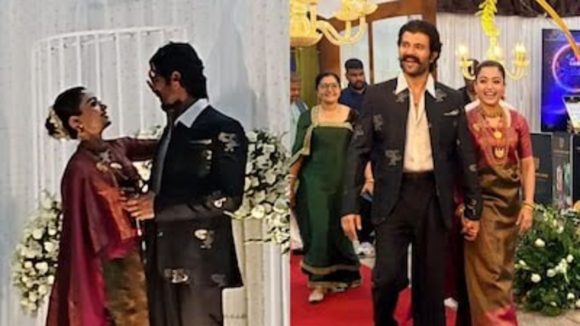 కూర్గ్లో విజయ్, రష్మికల రిసెప్షన్: కొడవ సంప్రదాయంలో అద్భుతంగా రష్మిక! కూర్గ్లో విజయ్, రష్మికల రిసెప్షన్: కొడవ సంప్రదాయంలో అద్భుతంగా రష్మిక!