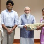 ఖుష్బూ ఇంట్లో పెళ్లి వేడుక: మోదీకి స్వయంగా ఆహ్వానం.. వైరల్ అవుతున్న ఫోటోలు! ఖుష్బూ ఇంట్లో పెళ్లి వేడుక: మోదీకి స్వయంగా ఆహ్వానం.. వైరల్ అవుతున్న ఫోటోలు!