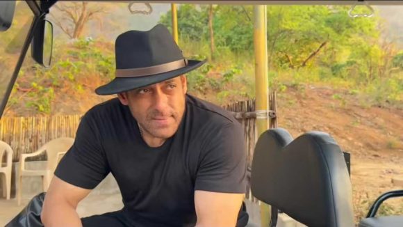సల్మాన్ ఖాన్ ఒంటరితనం పోస్ట్ వెనుక అసలు కథ ఇదే! తల్లి కూడా కంగారు పడింది! సల్మాన్ ఖాన్ ఒంటరితనం పోస్ట్ వెనుక అసలు కథ ఇదే! తల్లి కూడా కంగారు పడింది!