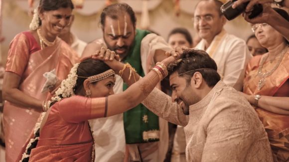 నారా రోహిత్, శిరీషల పెళ్లి వీడియో సంచలనం! వేడుకలో తారల మెరుపులు, రాజకీయ ప్రముఖుల సందడి!! నారా రోహిత్, శిరీషల పెళ్లి వీడియో సంచలనం! వేడుకలో తారల మెరుపులు, రాజకీయ ప్రముఖుల సందడి!!
