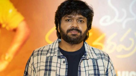 ట్రోలింగ్పై చిరు రియాక్షన్ ఇదే! అనిల్ రావిపూడి సంచలన వ్యాఖ్యలు! ట్రోలింగ్పై చిరు రియాక్షన్ ఇదే! అనిల్ రావిపూడి సంచలన వ్యాఖ్యలు!
