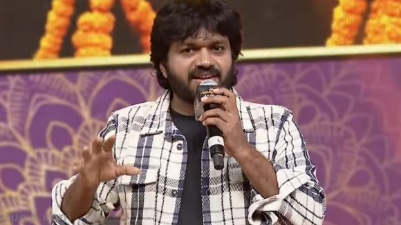 MSVPG: 'వెంకీ గౌడ' గా వెంకటేష్! స్టోరీ లీక్పై అనిల్ రావిపూడి సంచలన నిజాలు! MSVPG: 'వెంకీ గౌడ' గా వెంకటేష్! స్టోరీ లీక్పై అనిల్ రావిపూడి సంచలన నిజాలు!
