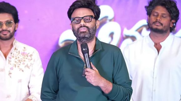 నాగవంశీ సంచలనం: ఆ రెండు రాత్రులు నరకం! ఫ్యాన్స్ కి ఊహించని గిఫ్ట్! నాగవంశీ సంచలనం: ఆ రెండు రాత్రులు నరకం! ఫ్యాన్స్ కి ఊహించని గిఫ్ట్!