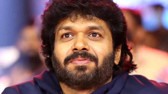 2027 సంక్రాంతి టార్గెట్! అనిల్ రావిపూడి నెక్స్ట్ మూవీ హీరో ఎవరో తెలుసా? సంచలన అప్డేట్! 2027 సంక్రాంతి టార్గెట్! అనిల్ రావిపూడి నెక్స్ట్ మూవీ హీరో ఎవరో తెలుసా? సంచలన అప్డేట్!