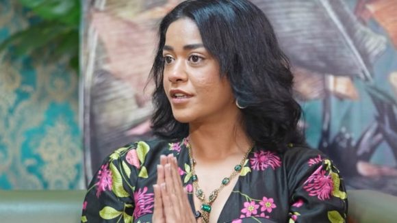 షాకింగ్: ముమైత్ ఖాన్ జీవితంలో పెను విషాదం! 7 ఏళ్లుగా మంచానికే పరిమితం!! షాకింగ్: ముమైత్ ఖాన్ జీవితంలో పెను విషాదం! 7 ఏళ్లుగా మంచానికే పరిమితం!!